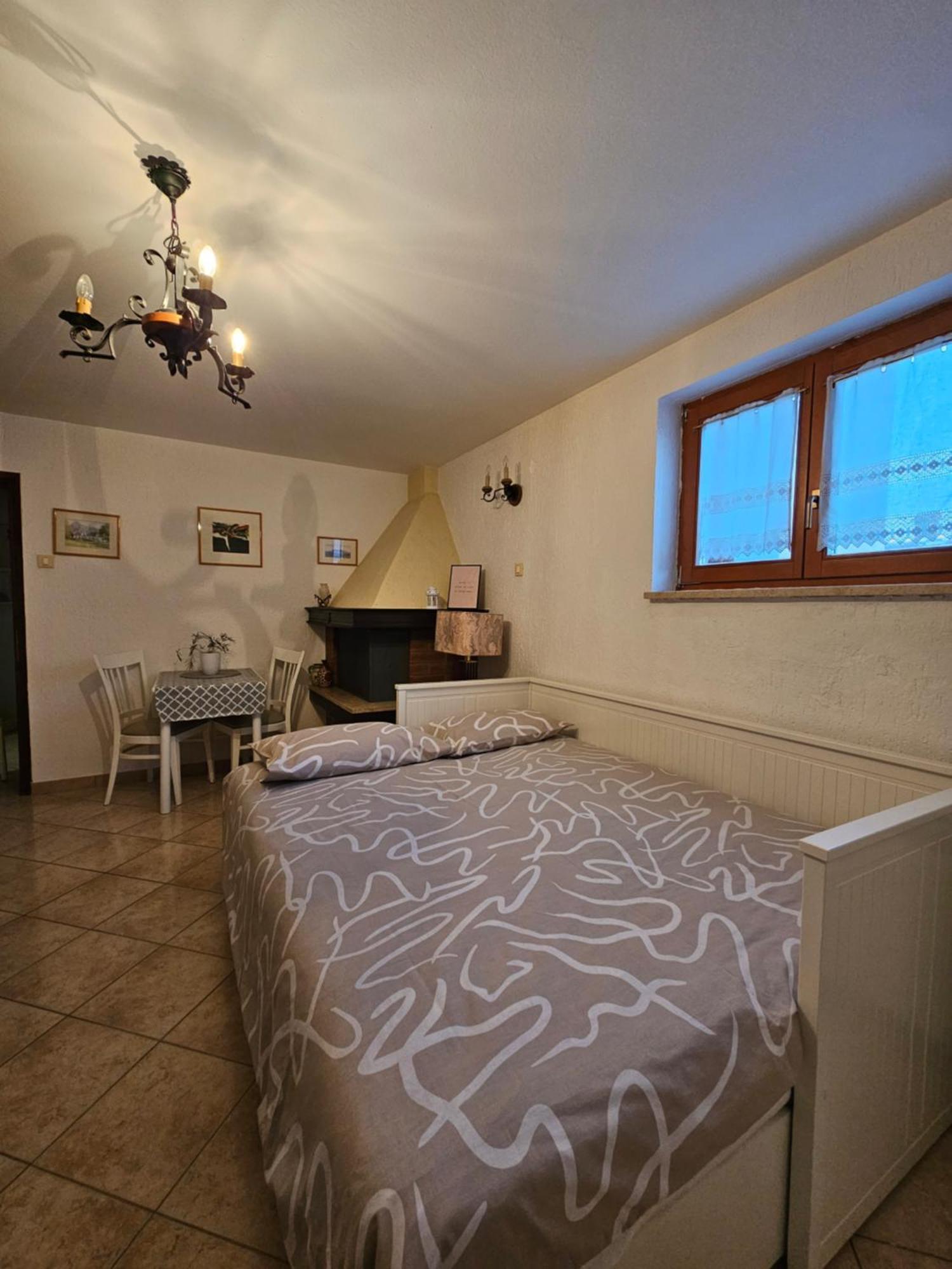 Studio Apartments Igor Върсар Екстериор снимка