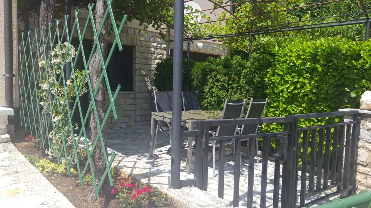Studio Apartments Igor Върсар Екстериор снимка